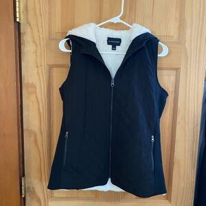 41 Hawthorn Black Quilted Women's Vest